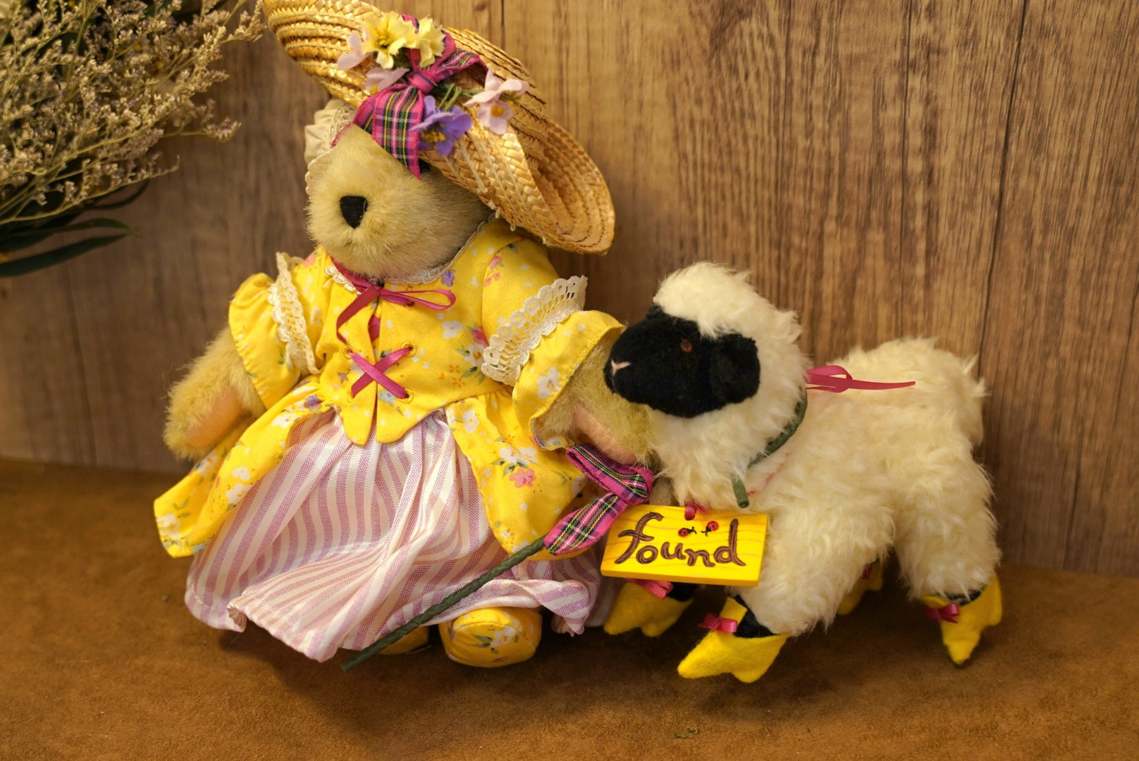 1997 Muffy Little Bear Peep 🐑