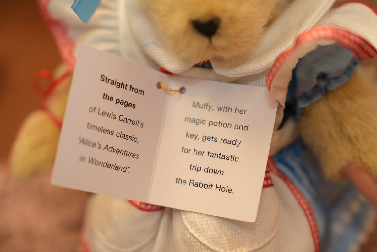 🦋 Muffy as Alice in Wonderland 🗝