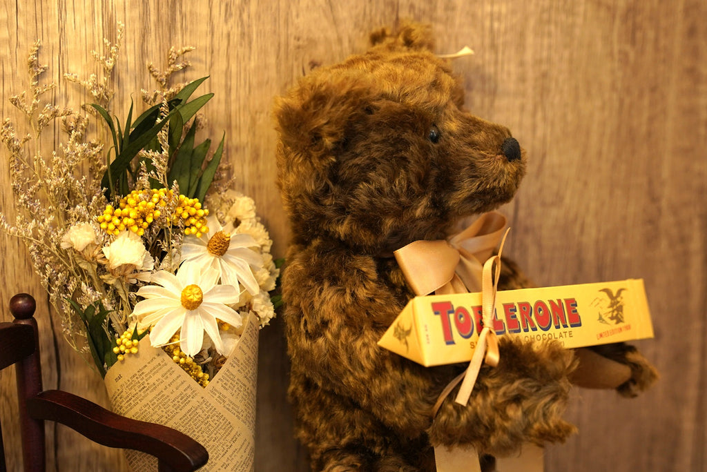 𝑺𝒕𝒆𝒊𝒇𝒇 𝑻𝒐𝒃𝒍𝒆𝒓𝒐𝒏𝒆 𝑻𝒆𝒅𝒅𝒚 𝑩𝒆𝒂𝒓🧸🍫
