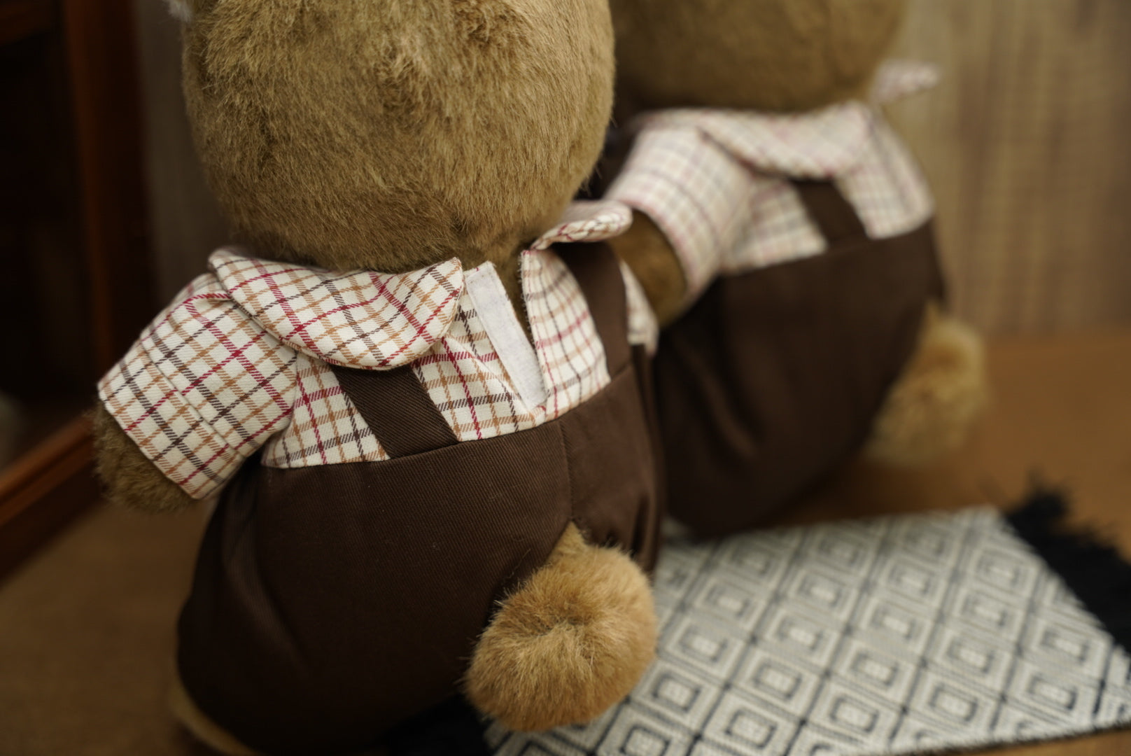 𝑆𝑢𝑛 𝑎𝑟𝑟𝑜𝑤 𝑏𝑒𝑎𝑟 - 𝑀𝑎𝑐𝑘 (𝐴𝑢𝑡𝑢𝑚𝑛 𝑉𝑒𝑟.)