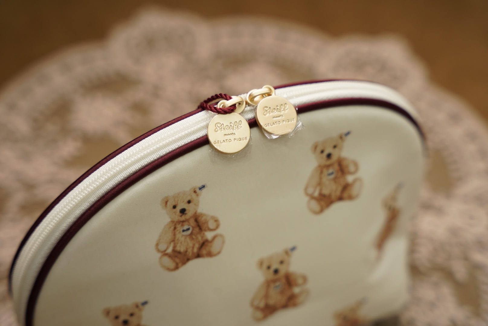 𝐒𝐭𝐞𝐢𝐟𝐟 𝖝  𝐆𝐞𝐥𝐚𝐭𝐨 𝐏𝐢𝐪𝐮𝐞 𝐩𝐨𝐮𝐜𝐡 👛