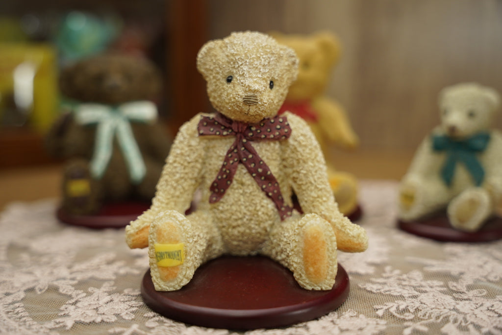 Merrythought 泰迪熊樹脂擺設🧸