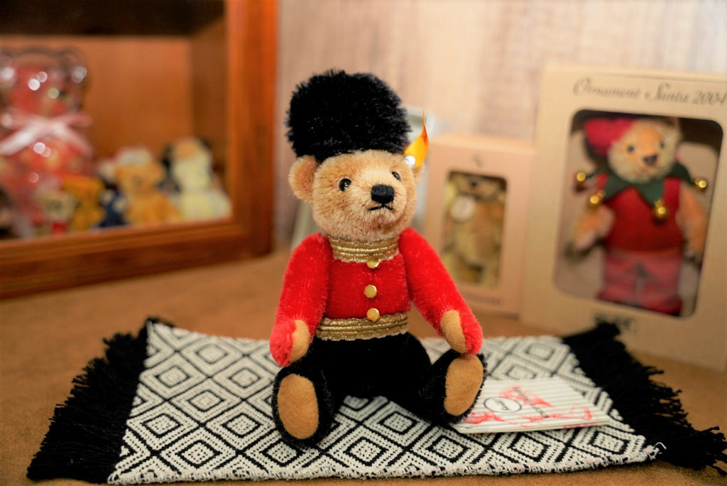 𝓢𝓽𝓮𝓲𝓯𝓯  𝕿𝖔𝖜𝖊𝖗 𝖔𝖋 𝕷𝖔𝖓𝖉𝖔𝖓 𝕭𝖊𝖊𝖋𝖊𝖆𝖙𝖊𝖗𝖘🐻