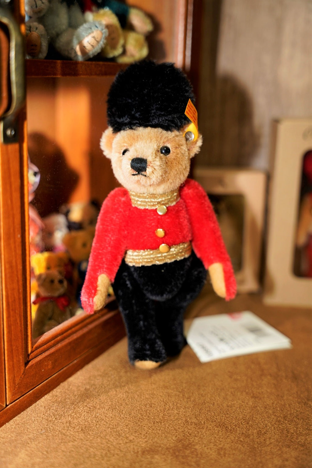 𝓢𝓽𝓮𝓲𝓯𝓯  𝕿𝖔𝖜𝖊𝖗 𝖔𝖋 𝕷𝖔𝖓𝖉𝖔𝖓 𝕭𝖊𝖊𝖋𝖊𝖆𝖙𝖊𝖗𝖘🐻