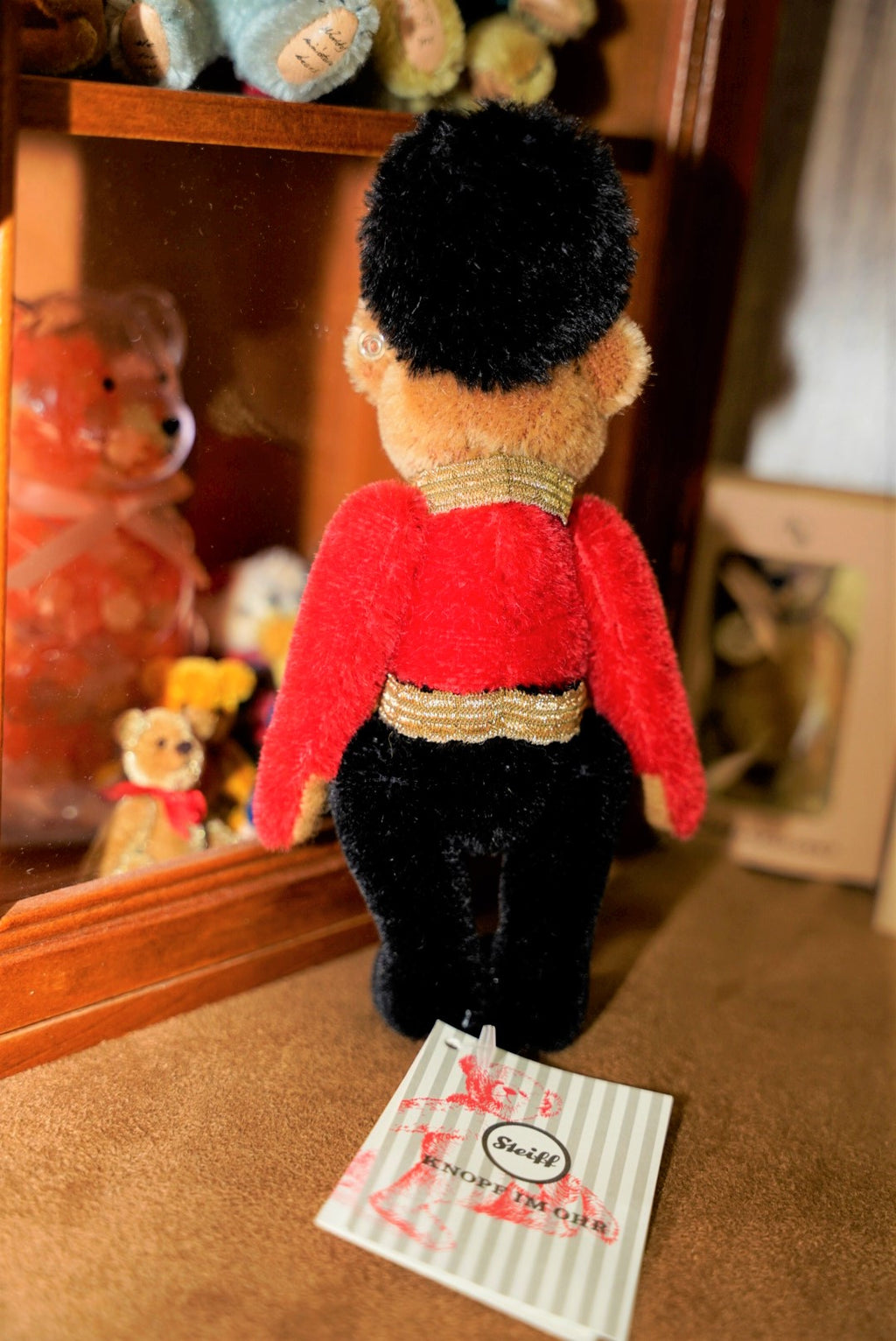 𝓢𝓽𝓮𝓲𝓯𝓯  𝕿𝖔𝖜𝖊𝖗 𝖔𝖋 𝕷𝖔𝖓𝖉𝖔𝖓 𝕭𝖊𝖊𝖋𝖊𝖆𝖙𝖊𝖗𝖘🐻