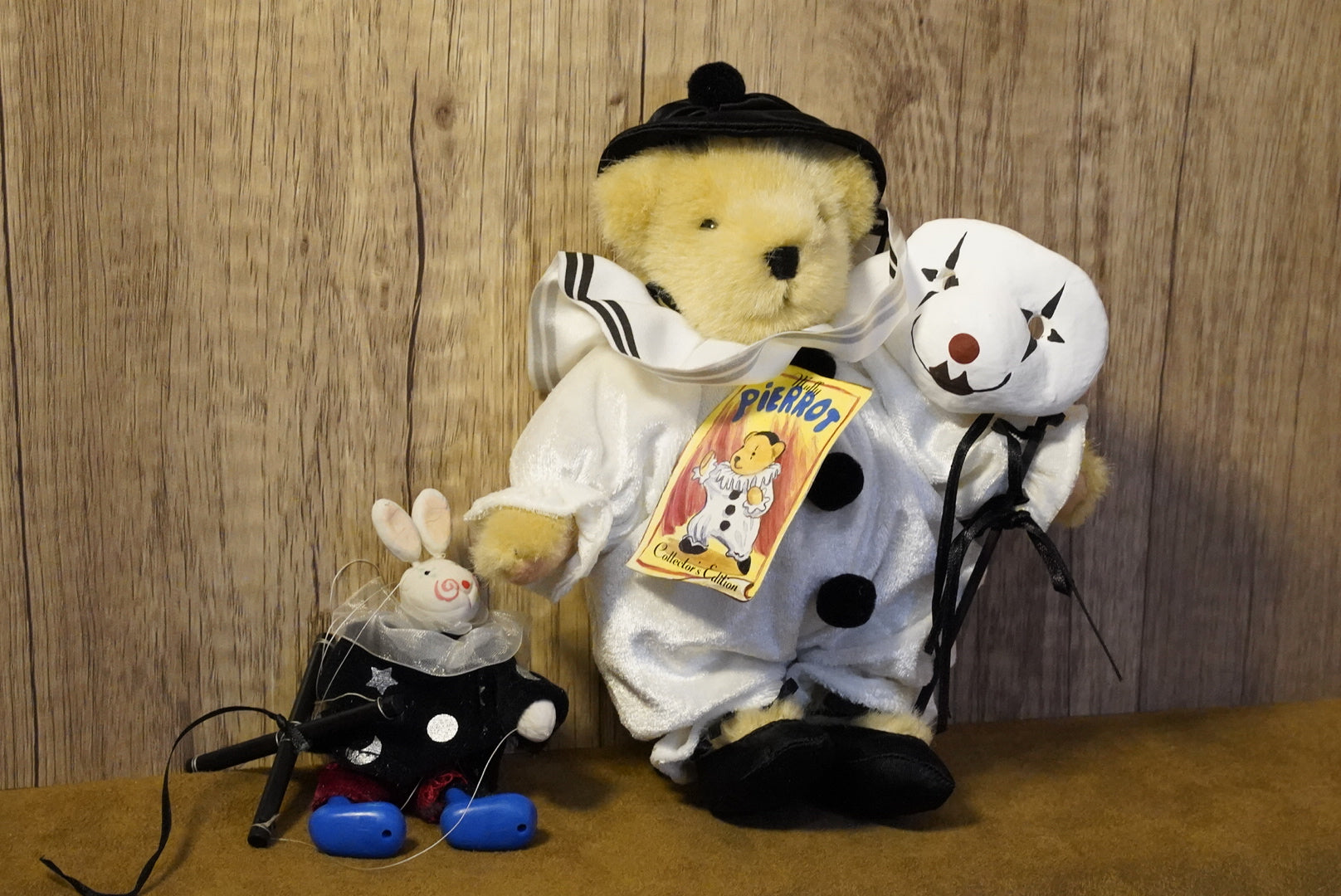 《Muffy Pierrot 1996》🎪悲傷小丑皮耶羅🎭