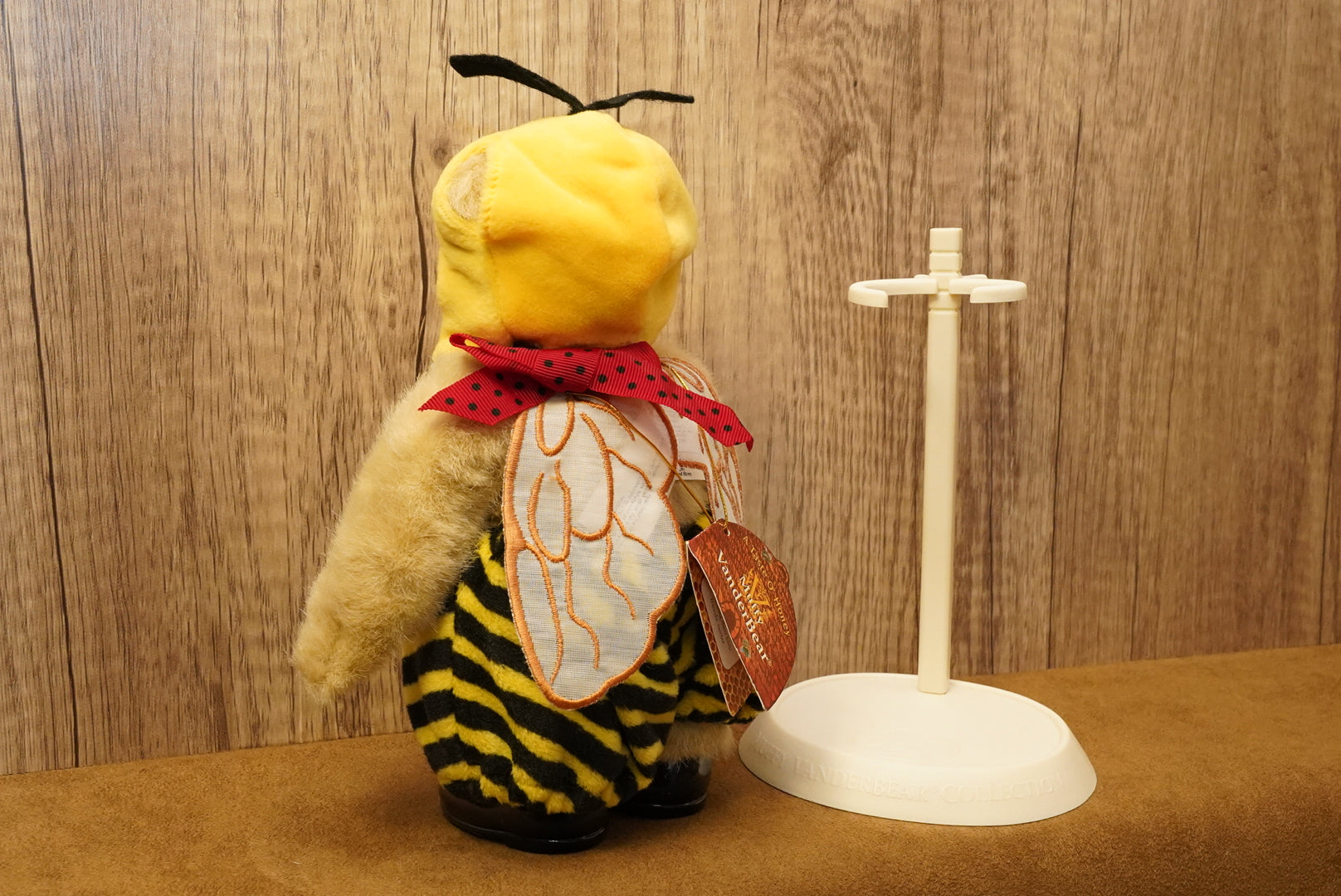 𝐌𝐮𝐟𝐟𝐲 𝐕𝐚𝐧𝐝𝐞𝐫𝐁𝐞𝐚𝐫「𝗔 𝗧𝗮𝘀𝘁𝗲 𝗢' 𝗛𝗼𝗻𝗲𝘆」