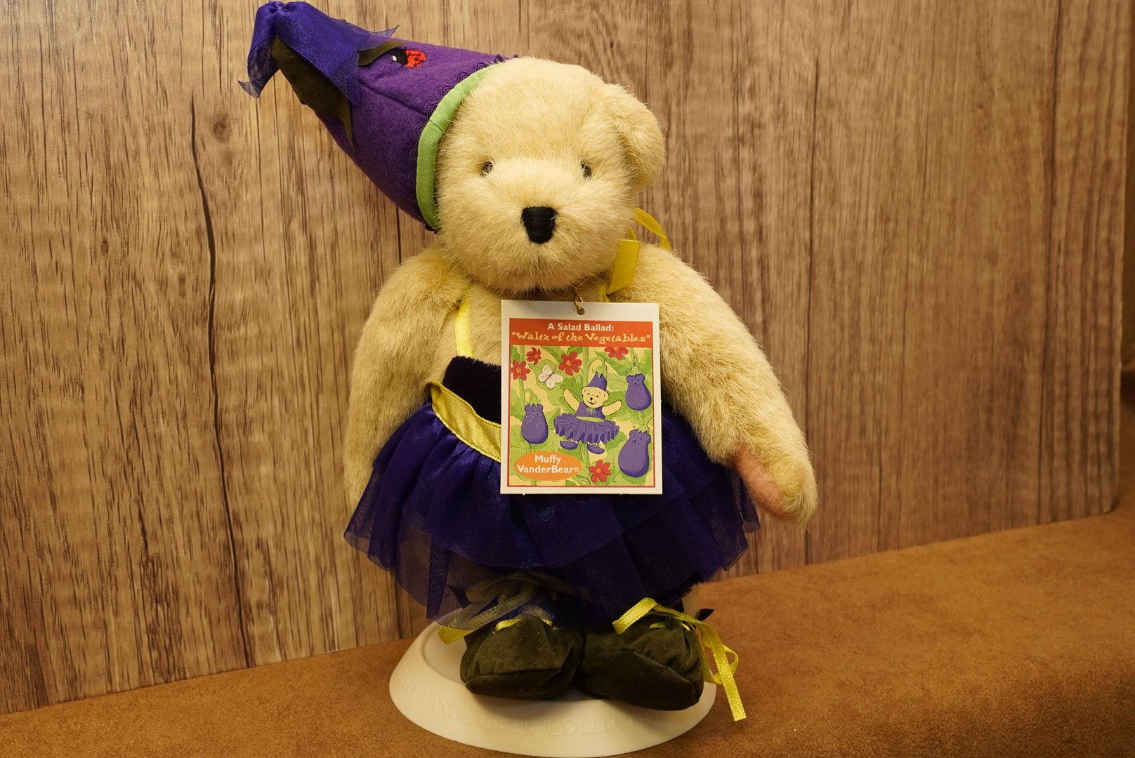 1996 Waltz of the Vegetables- Muffy Eggplant Bear🍆