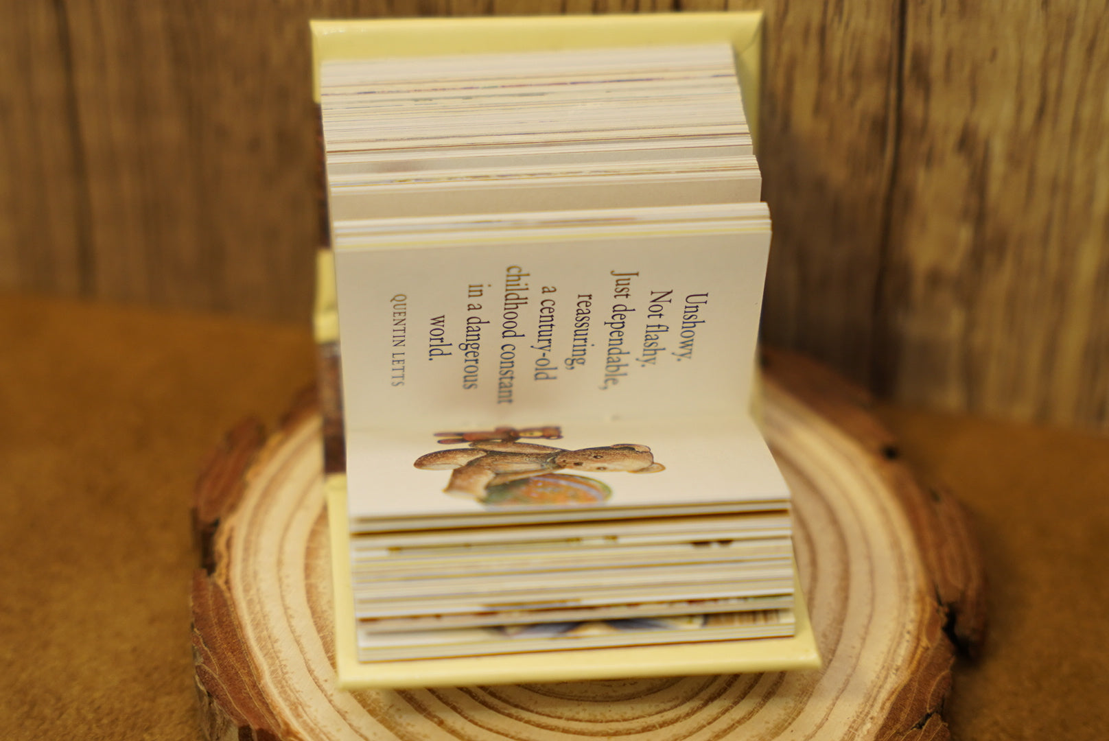 𝐓𝐞𝐝𝐝𝐲 𝐁𝐞𝐚𝐫𝐬: 𝐀 𝐇𝐞𝐥𝐞𝐧 𝐄𝐱𝐥𝐞𝐲 𝐆𝐢𝐟𝐭𝐛𝐨𝐨𝐤  📔✨