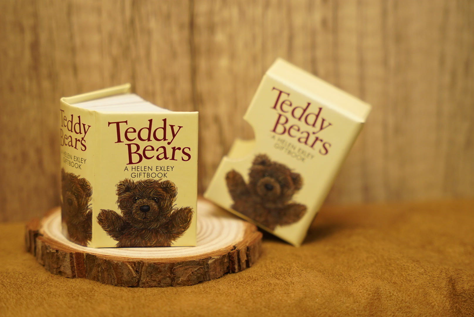 𝐓𝐞𝐝𝐝𝐲 𝐁𝐞𝐚𝐫𝐬: 𝐀 𝐇𝐞𝐥𝐞𝐧 𝐄𝐱𝐥𝐞𝐲 𝐆𝐢𝐟𝐭𝐛𝐨𝐨𝐤  📔✨