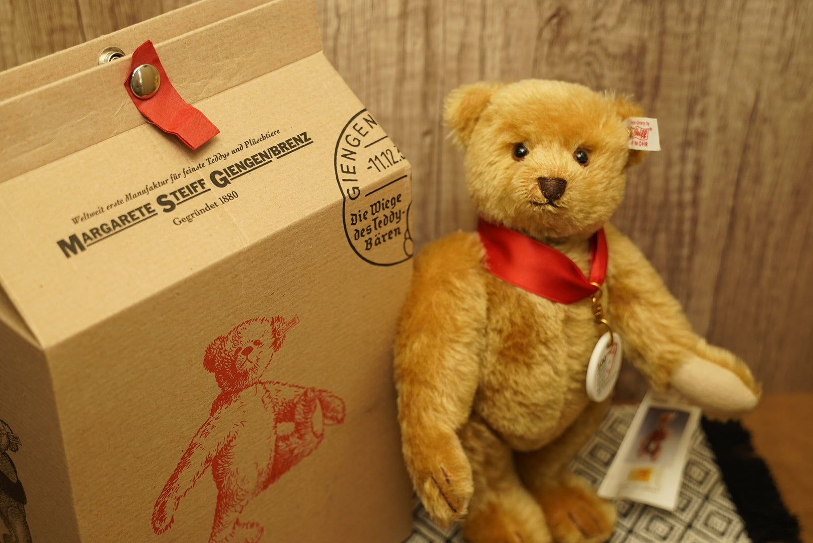 𝗦𝘁𝗲𝗶𝗳𝗳 𝟭𝟬𝟬 𝗬𝗲𝗮𝗿 𝗔𝗻𝗻𝗶𝘃𝗲𝗿𝘀𝗮𝗿𝘆 𝗕𝗲𝗮𝗿🎖️