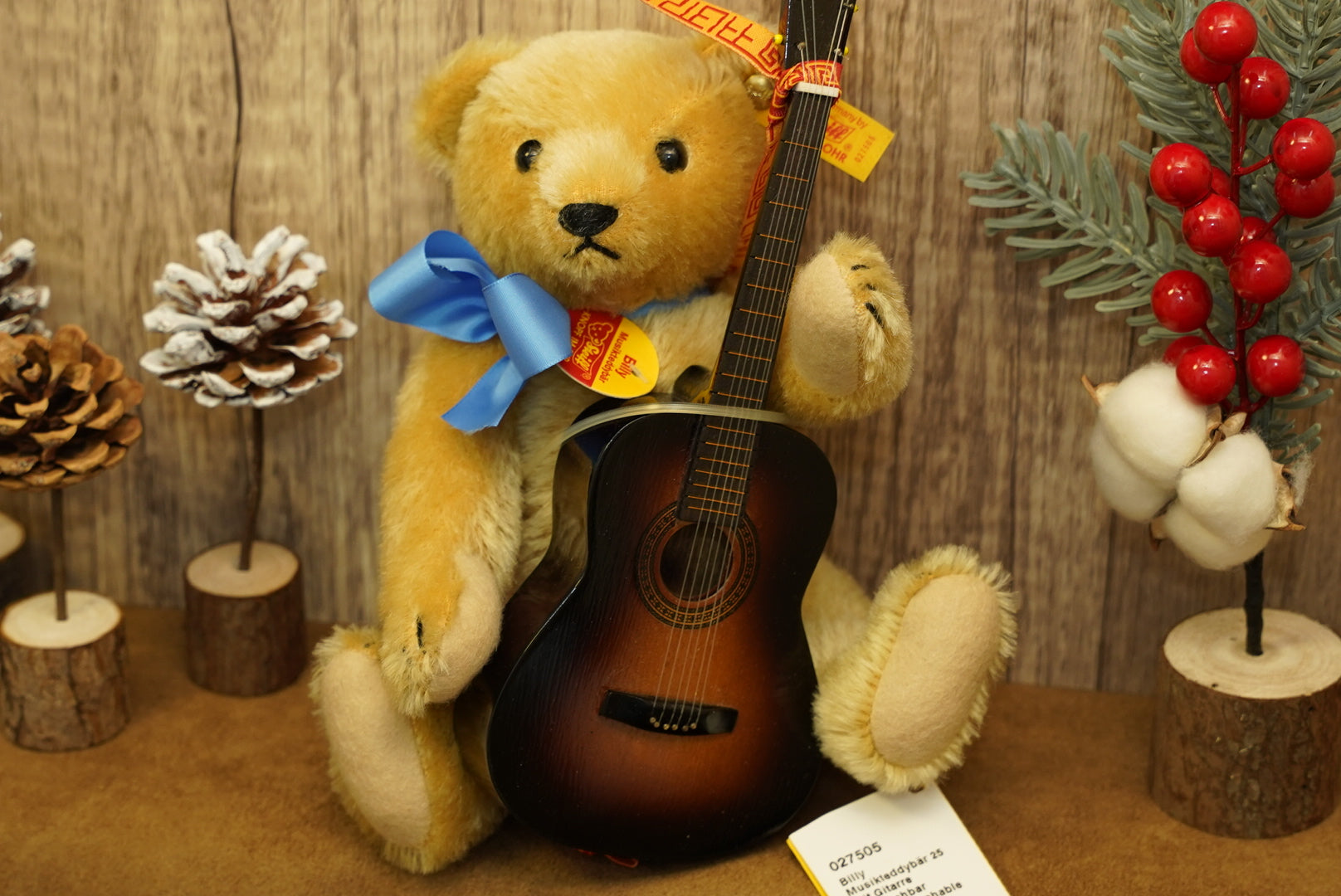 ꜱᴛᴇɪꜰꜰ ᴍᴜꜱɪᴄᴀʟ ᴛᴇᴅᴅʏ ʙᴇᴀʀ "ʙɪʟʟʏ" ᴡɪᴛʜ ɢᴜɪᴛᴀʀ🎸