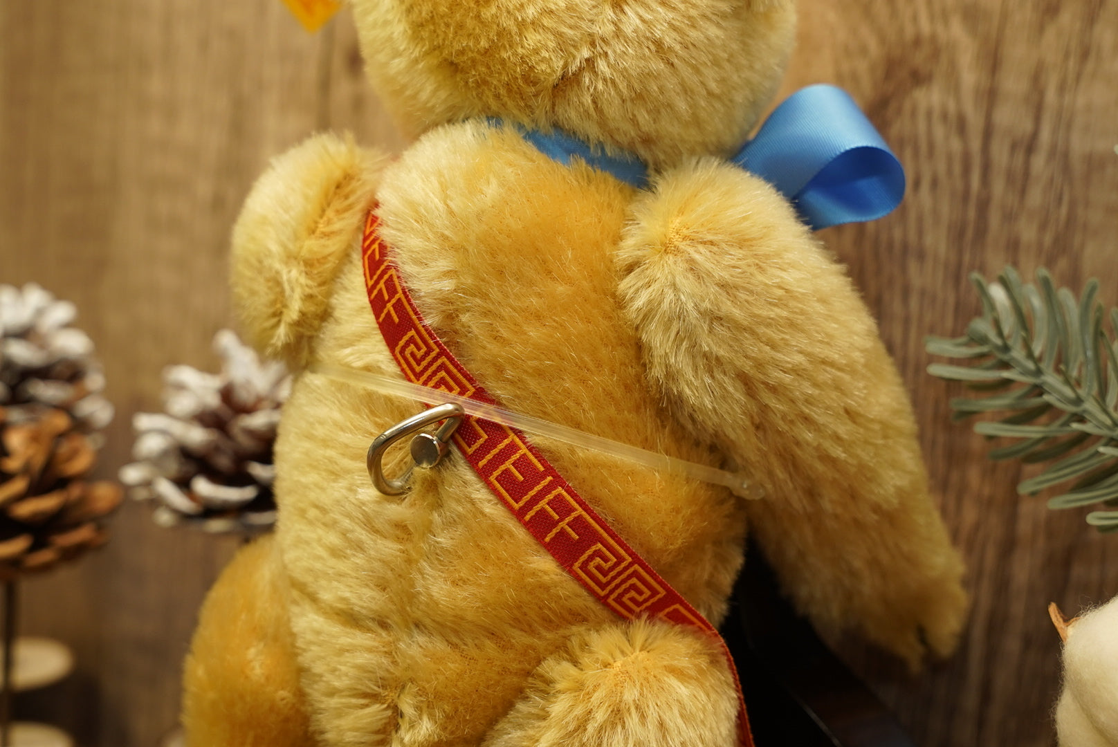 ꜱᴛᴇɪꜰꜰ ᴍᴜꜱɪᴄᴀʟ ᴛᴇᴅᴅʏ ʙᴇᴀʀ "ʙɪʟʟʏ" ᴡɪᴛʜ ɢᴜɪᴛᴀʀ🎸