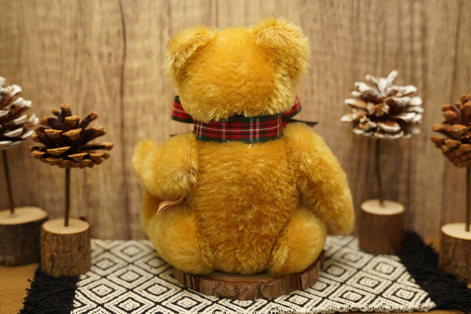 𝐇𝐞𝐫𝐦𝐚𝐧𝐧 𝐂𝐥𝐚𝐬𝐬𝐢𝐜 𝐓𝐞𝐝𝐝𝐲