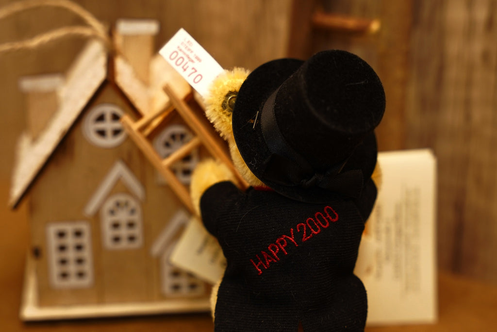 𝐒𝐭𝐞𝐢𝐟𝐟 𝐂𝐡𝐢𝐦𝐧𝐞𝐲 𝐒𝐰𝐞𝐞𝐩 𝐓𝐞𝐝𝐝𝐲 𝐁𝐞𝐚𝐫🎩🐻🧹