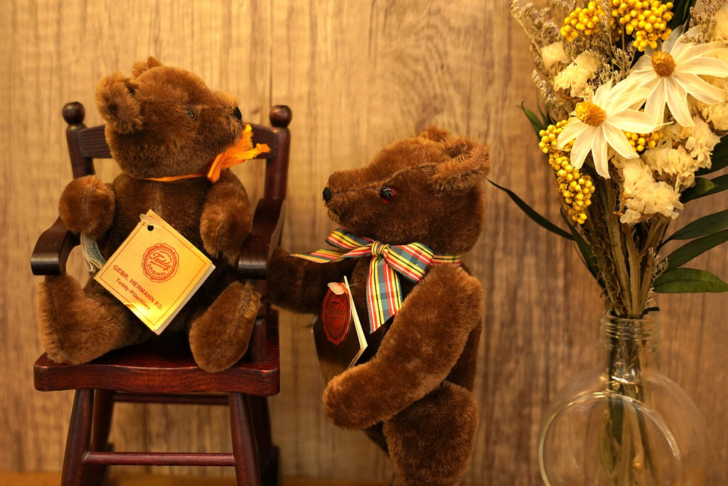 𝟏𝟗𝟕𝟎𝓼-𝟏𝟗𝟖𝟎𝓼｜𝓗𝓮𝓻𝓶𝓪𝓷𝓷 𝓥𝓲𝓷𝓽𝓪𝓰𝓮 𝓣𝓮𝓭𝓭𝔂 𝓑𝓮𝓪𝓻 𝓲𝓷 𝓡𝓲𝓬𝓱 𝓒𝓸𝓬𝓸𝓪 🍫