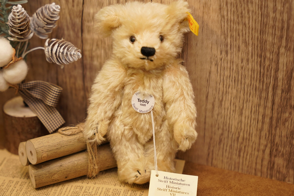 𝐒𝐭𝐞𝐢𝐟𝐟 𝐇𝐢𝐬𝐭𝐨𝐫𝐢𝐜 𝐌𝐢𝐧𝐢𝐚𝐭𝐮𝐫𝐞𝐬 - 𝟏𝟗𝟐𝟎 𝐓𝐞𝐝𝐝𝐲 𝐁𝐞𝐚𝐫